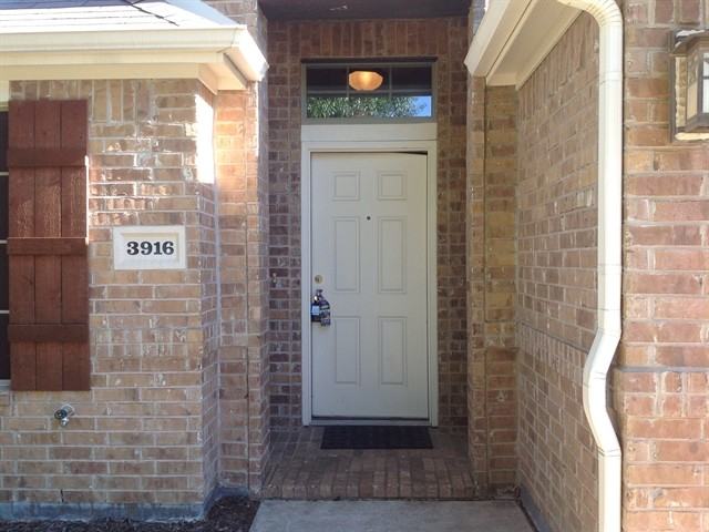 3916 Eaglerun Dr - Photo 2 of 18