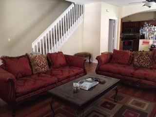 4545 Highgate Drive C - Photo 2 of 4