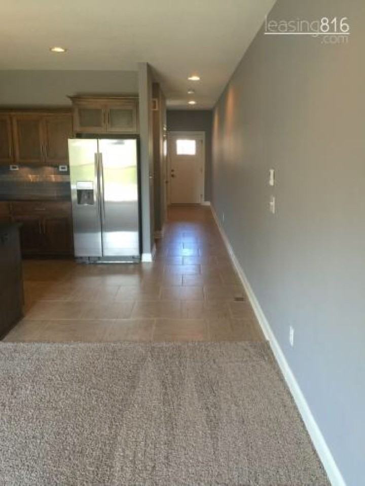 5913 North London Avenue - Photo 2 of 21