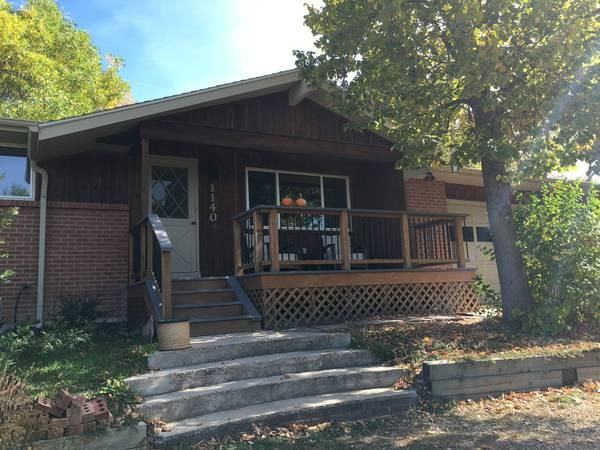 1140 Ridglea Way - Photo 2 of 15