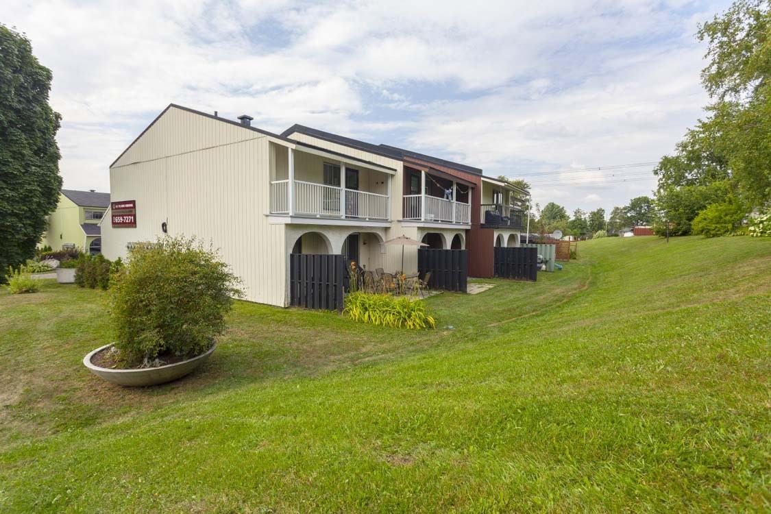 691 Rue Gingras - Photo 3 of 6