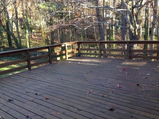 2102 Oakcrest Ct - Photo 3 of 4