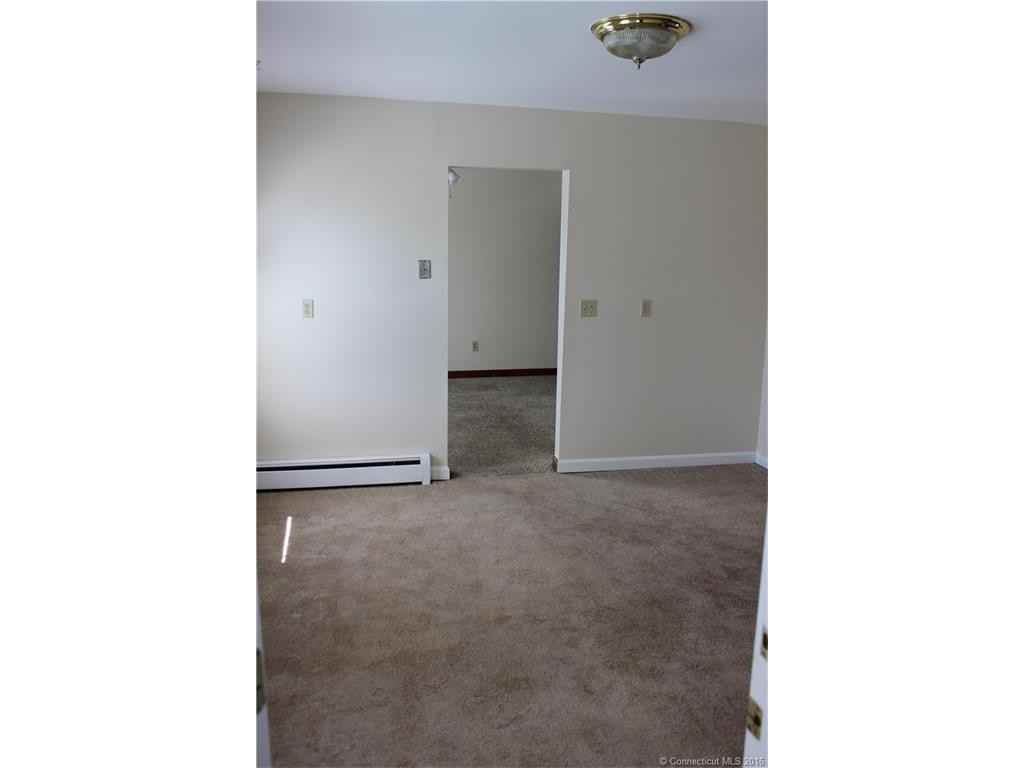 108 Prospect St - Photo 2 of 8