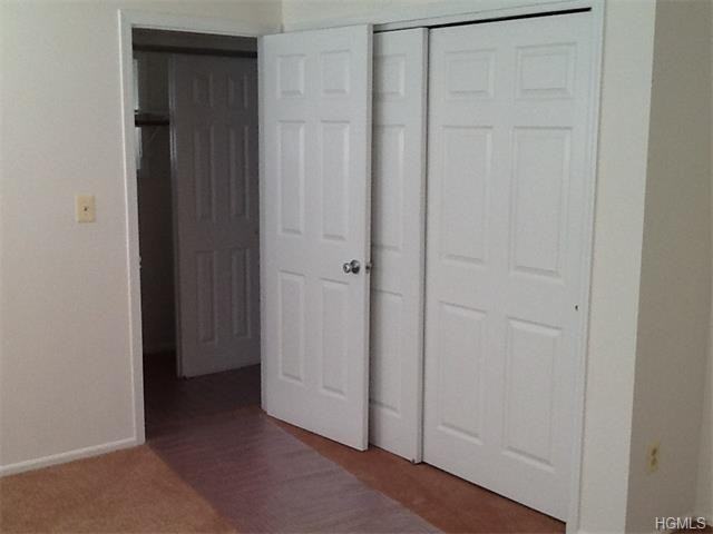 3 Clover Ct - Photo 3 of 7