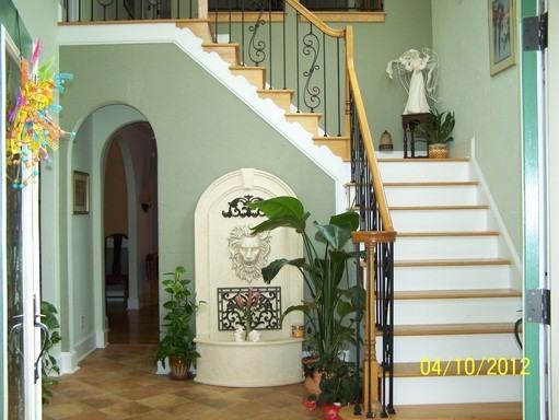 105 Riverview Dr - Photo 2 of 9