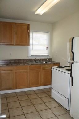 2985 Jones St - Photo 2 of 15