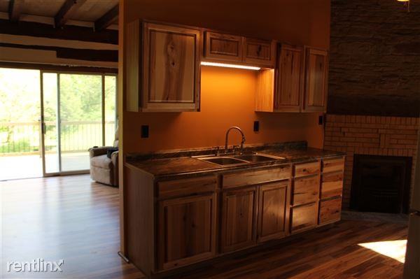 167 Grant Rd - Photo 3 of 7