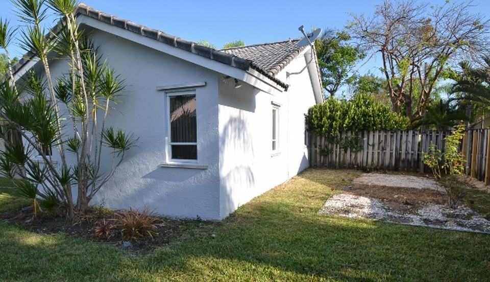14900-15198 SW 168th St - Photo 2 of 8
