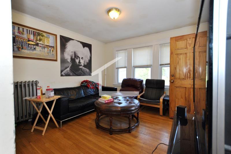 219 N Harvard St #19FV