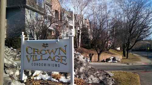 300 Crown St - Photo 2 of 2