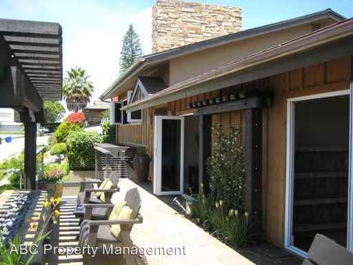 1034 Avenida Amantea - Photo 3 of 25