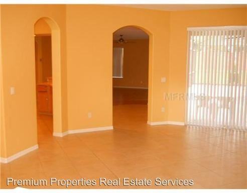 10551 Angler Ct - Photo 3 of 8