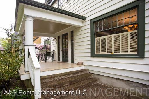 3944 NE Laddington Ct - Photo 2 of 27