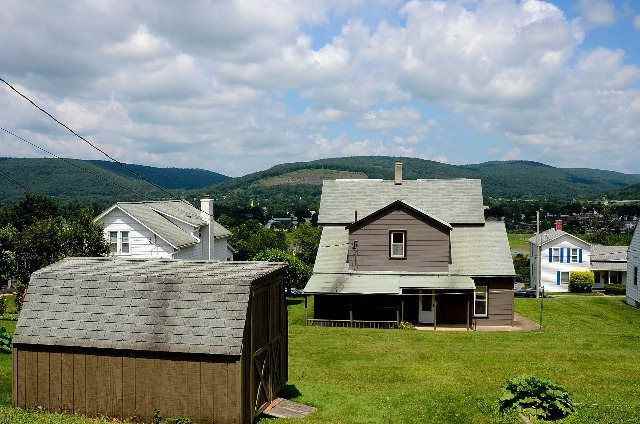 278 W 1st St - Photo 2 of 7