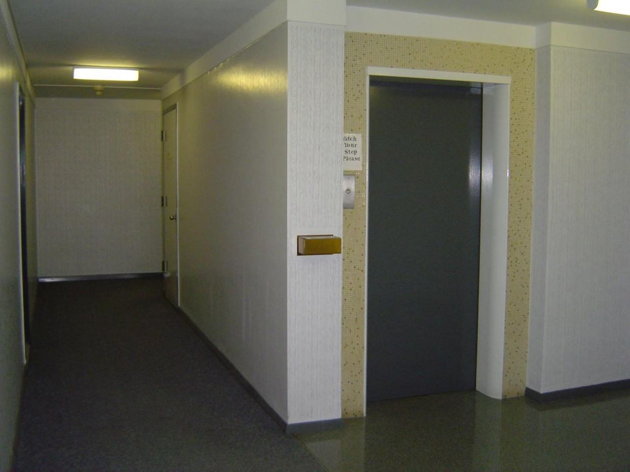 93 King St W - Photo 3 of 3