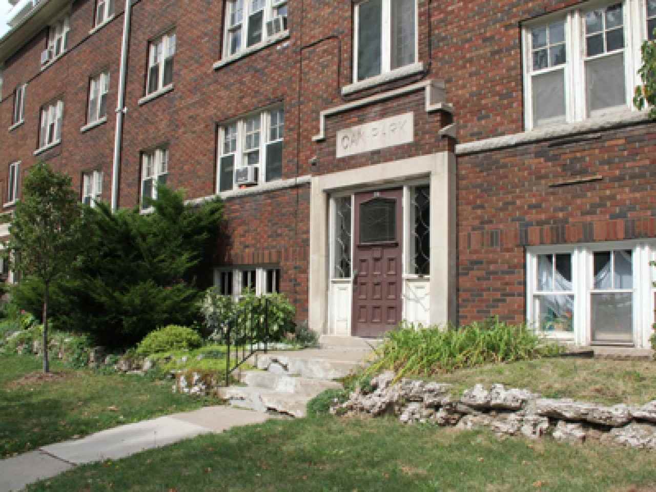 80 Duke St - Photo 2 of 3