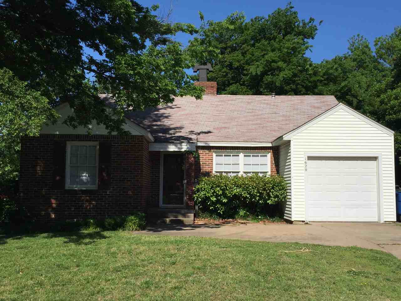 1620 S Columbia Pl - Photo 2 of 35