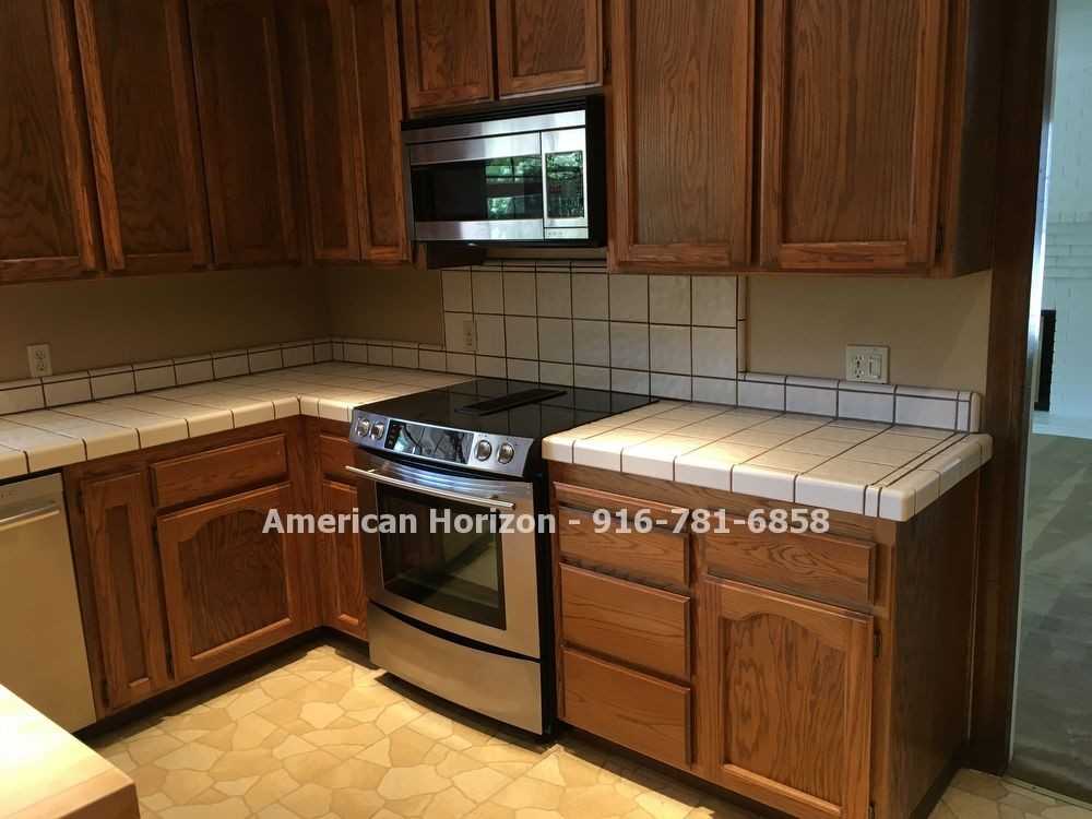 1917 Vista Creek Dr - Photo 3 of 17