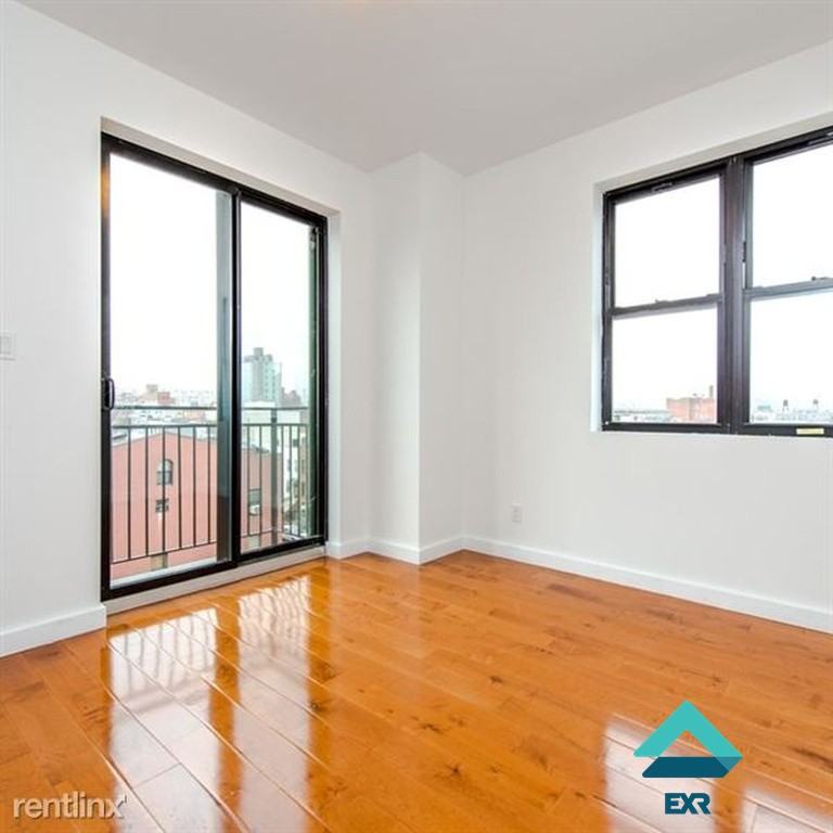 265 Nostrand Avenue #8