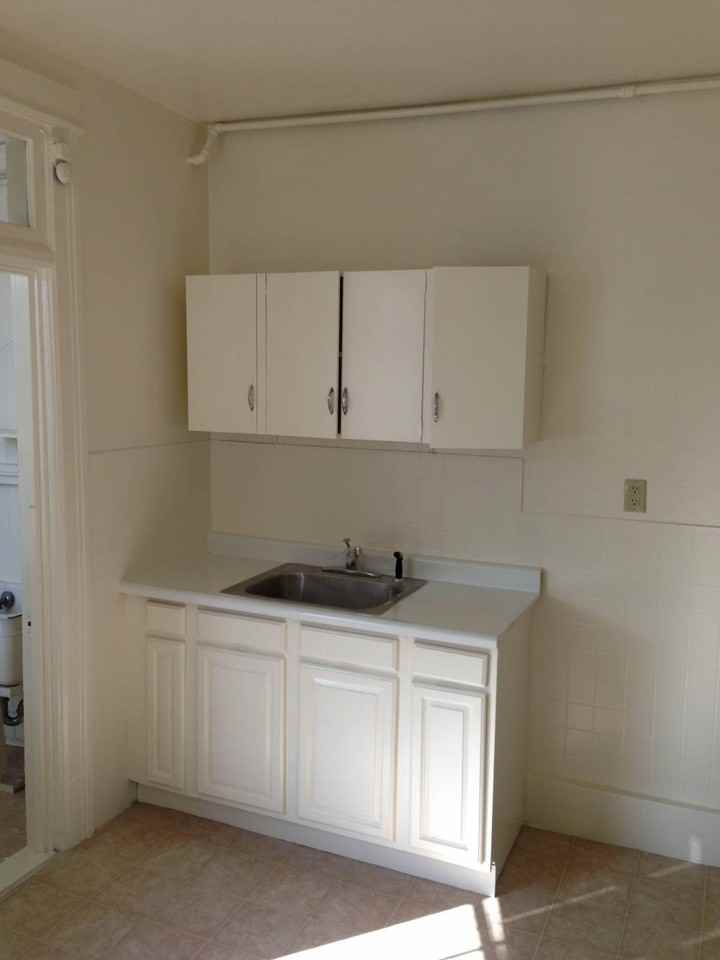 1555 Pine St #2 - Photo 2 of 6