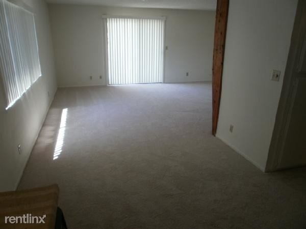 3966 Green Ave - Photo 2 of 6