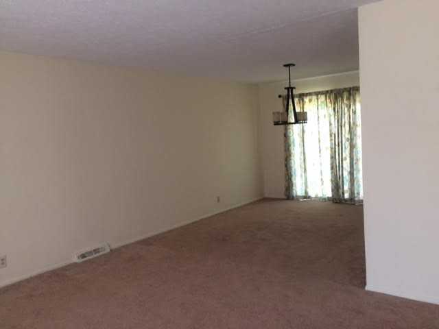 25756 Byron Dr - Photo 3 of 11