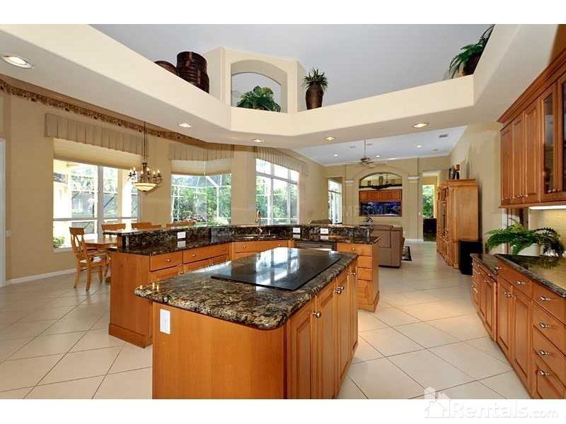 3960 Executive Dr - Photo 3 of 10