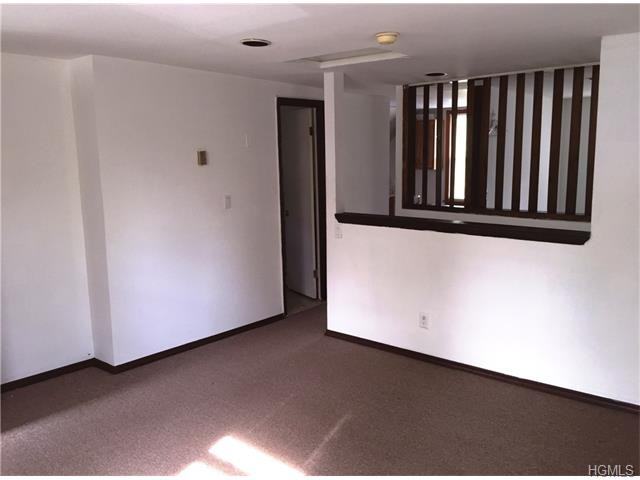 18 Miller Ave - Photo 3 of 8