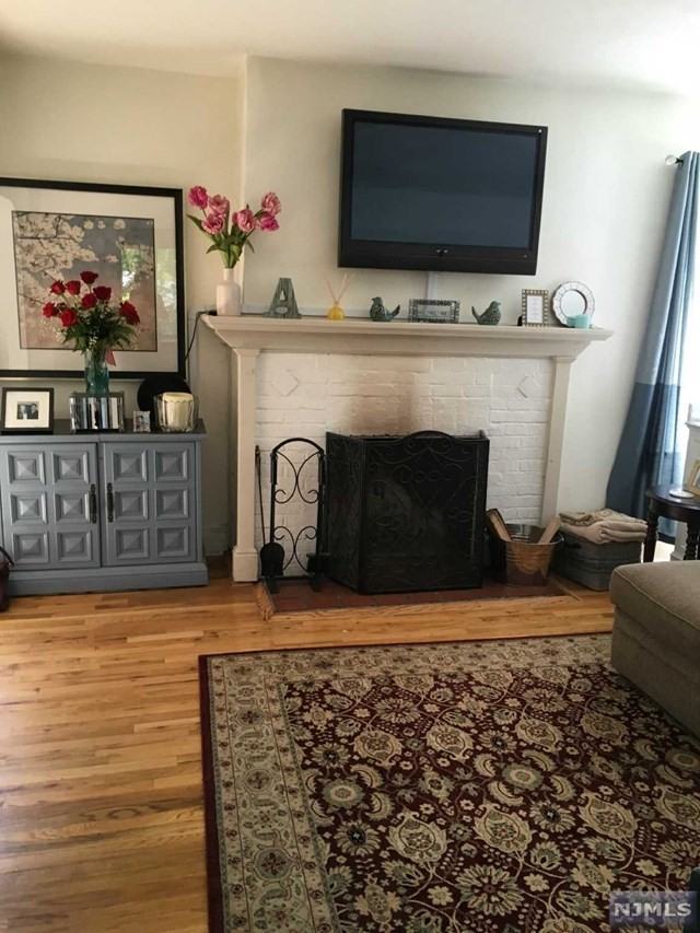 777 6th Ave - Photo 3 of 12