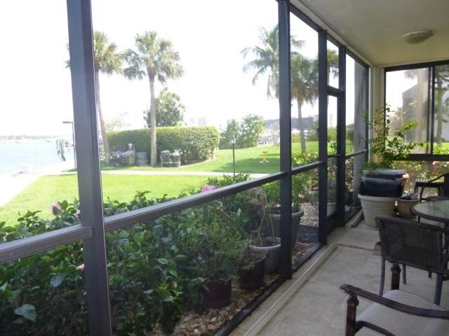 11390 Twelve Oaks Way 122 - Photo 3 of 4
