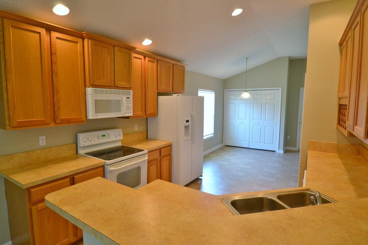 2627 Creek Ridge Dr - Photo 2 of 8
