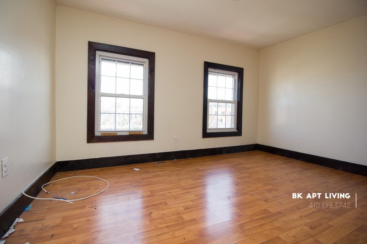 189 Stanhope Street #2R - Photo 2 of 6