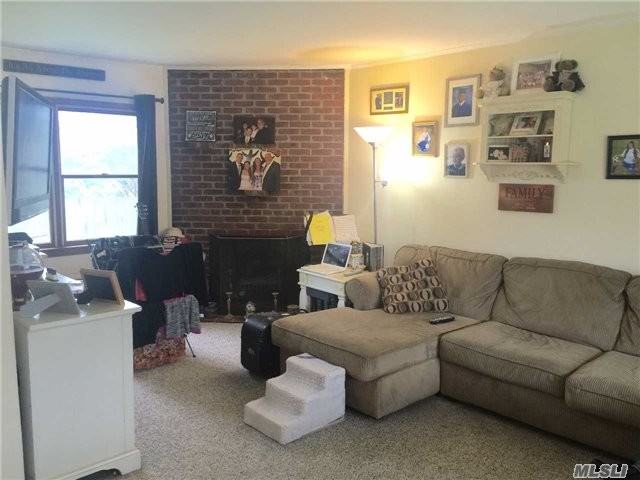 22 Eddie Ave - Photo 2 of 12