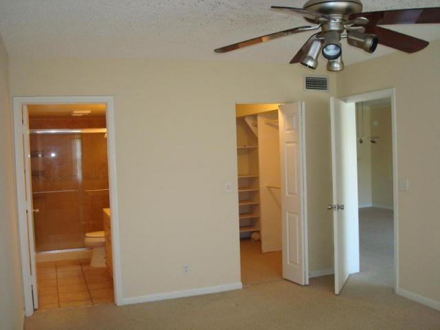 3000 Florida Boulevard 205-D - Photo 3 of 5