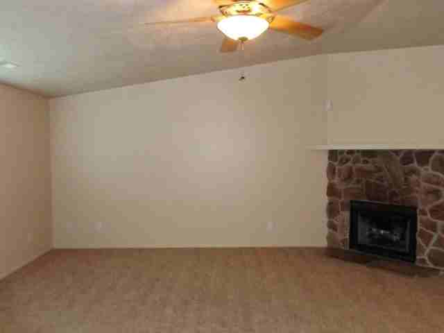 918 E 1275 N - Photo 2 of 9