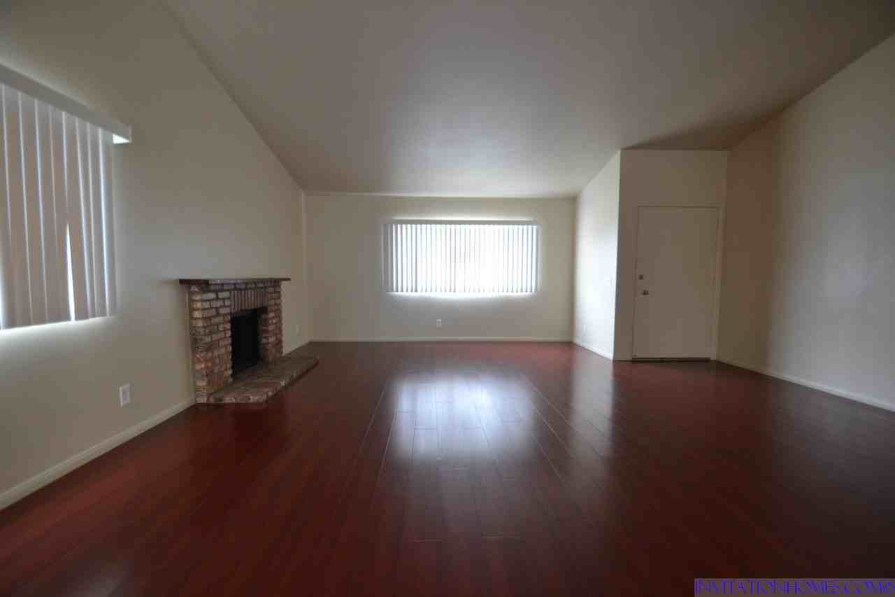 801 Devilfish Dr - Photo 2 of 17