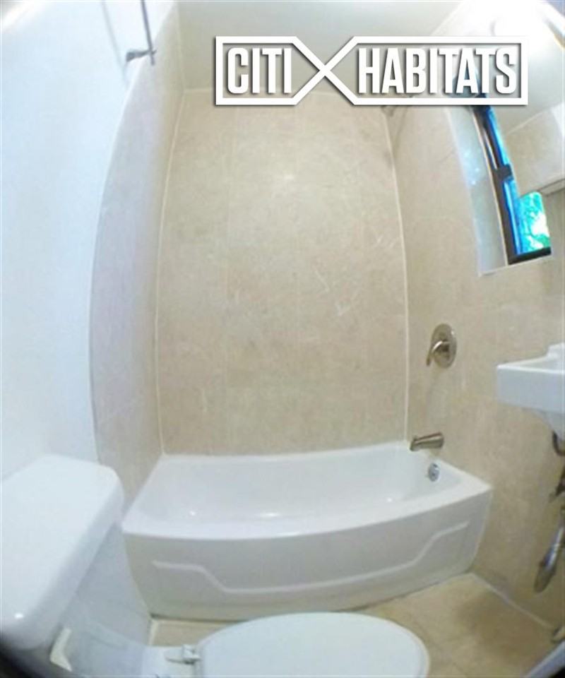 Waverly Pl #7 - Photo 3 of 4