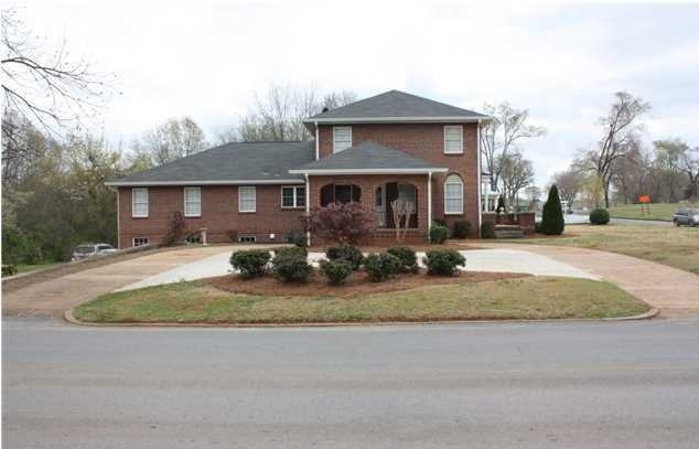 702 South Street East - Photo 2 of 18