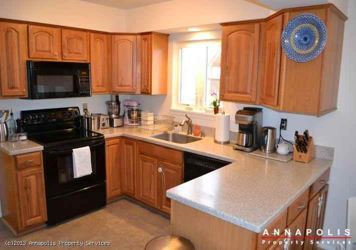 272 Beckworth Ct - Photo 3 of 37