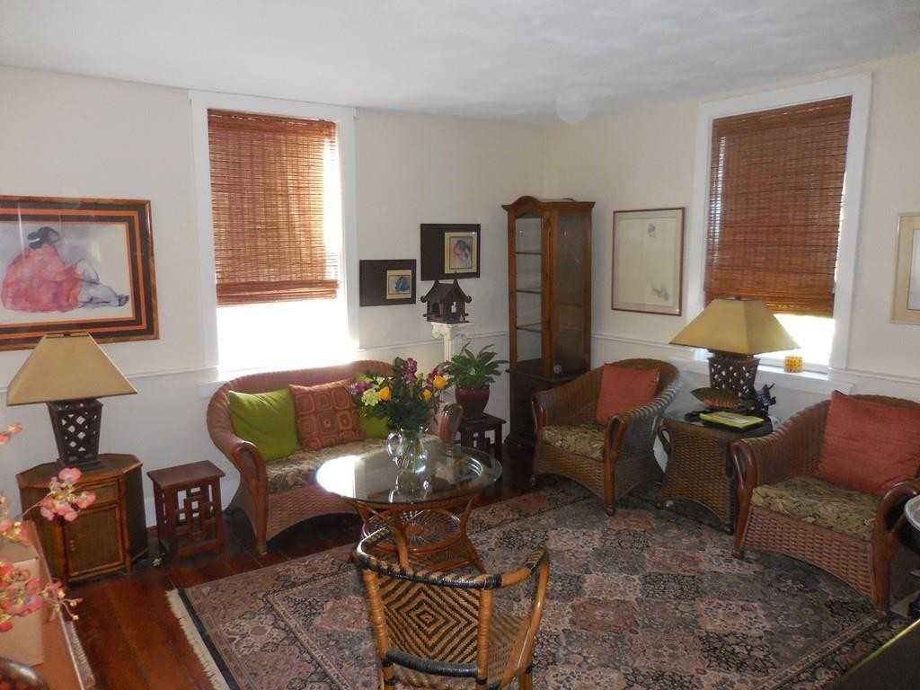 10 Vine St #10 - Photo 2 of 6