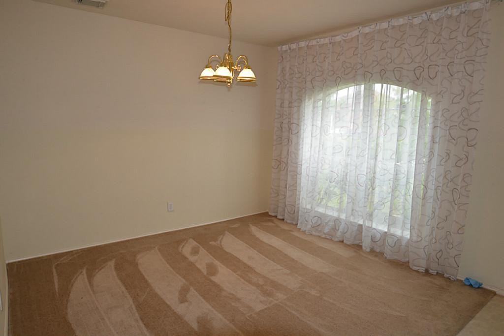 2608 Slider Ct - Photo 3 of 15