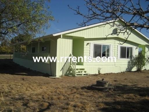 10465 Colony Rd - Photo 2 of 9