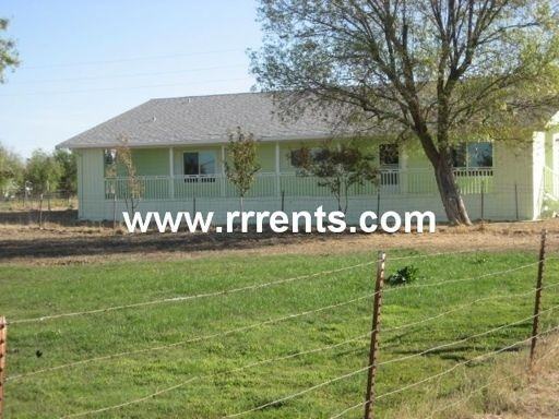 10465 Colony Rd - Photo 3 of 9