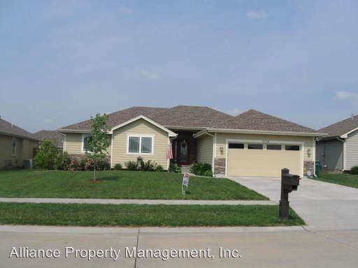 4196 Taneil Dr - Photo 2 of 33