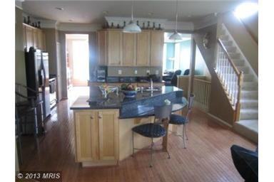 21411 Falling Rock Terrace - Photo 2 of 9