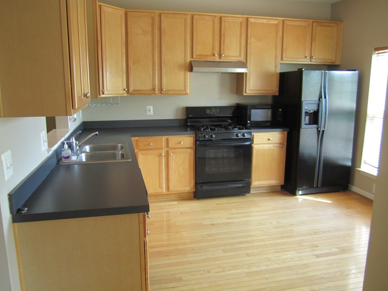 45850 Edwards Terrace - Photo 2 of 26