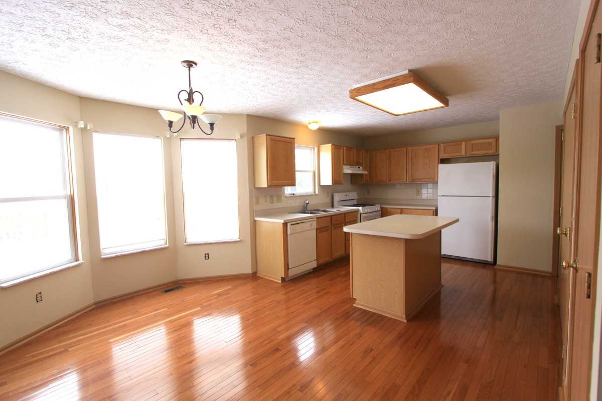 8991 Firstgate Dr - Photo 2 of 5