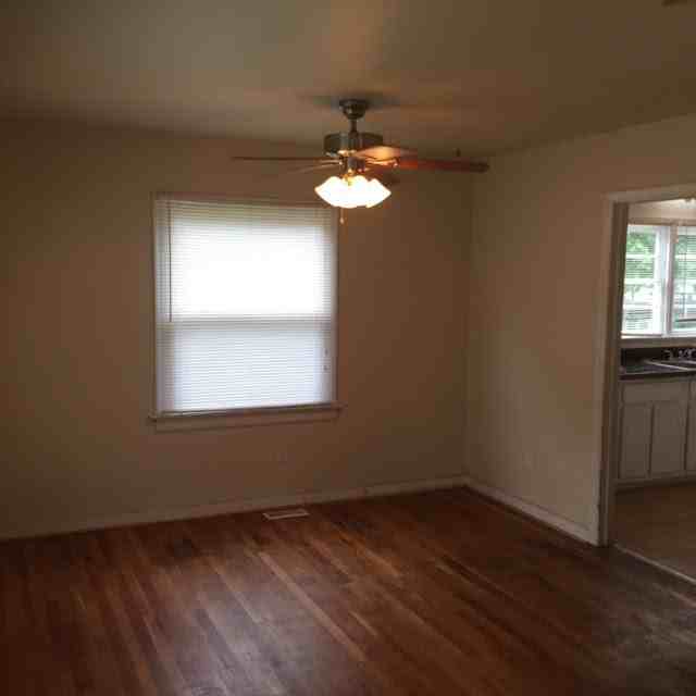 1510 Mechanicsville Turnpike - Photo 3 of 8