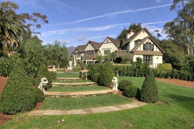 165 Middle Rd - Photo 2 of 21