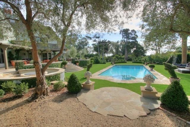 165 Middle Rd - Photo 3 of 21